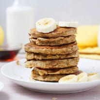 Banana Oatmeal Pancakes