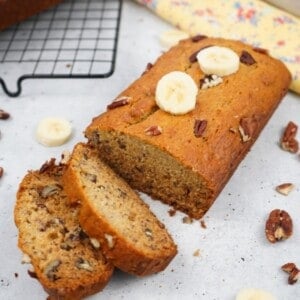 Easy Banana Bread Recipe
