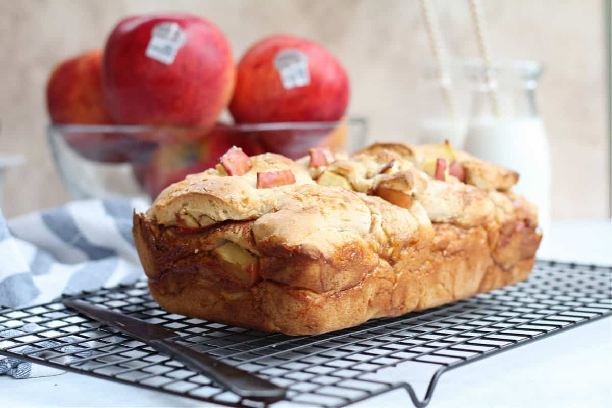 Best Gluten free apple cinnamon pull apart bread Best Gluten free apple cinnamon pull apart bread