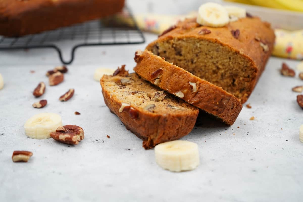 How to make Banana Nut Bread Healthy How to make Banana Nut Bread Healthy