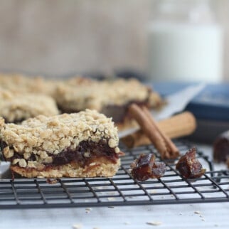 Oatmeal Date Bars