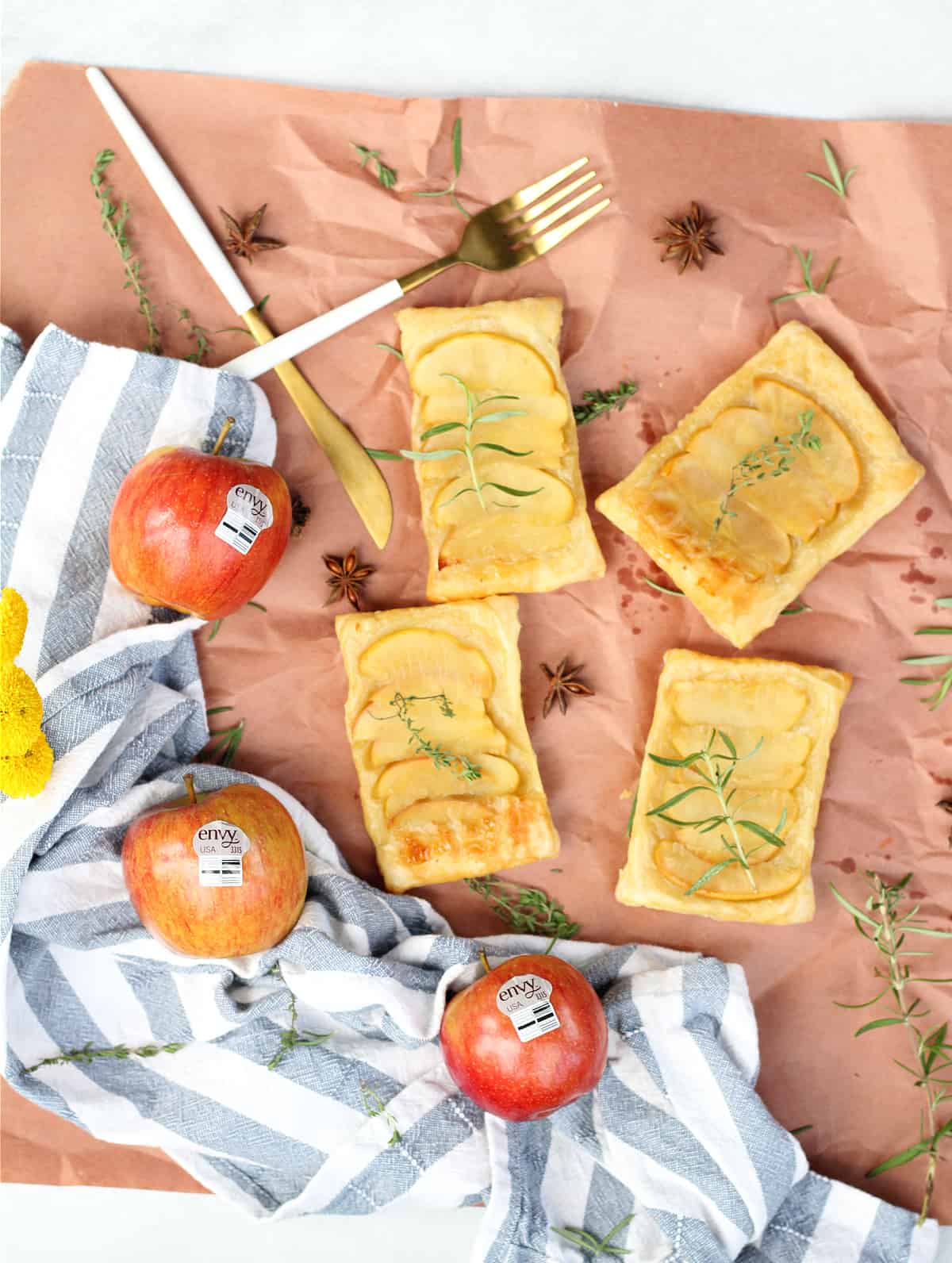 Easy Upside Down Apple Puff Pastry Easy Upside Down Apple Puff Pastry